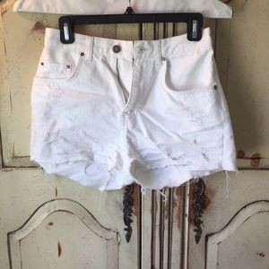 High-wasted white denim shorts